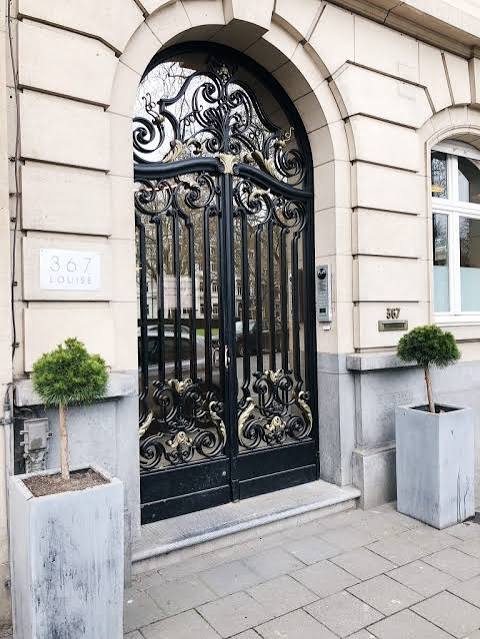 L'entrée du 367 avenue Louise